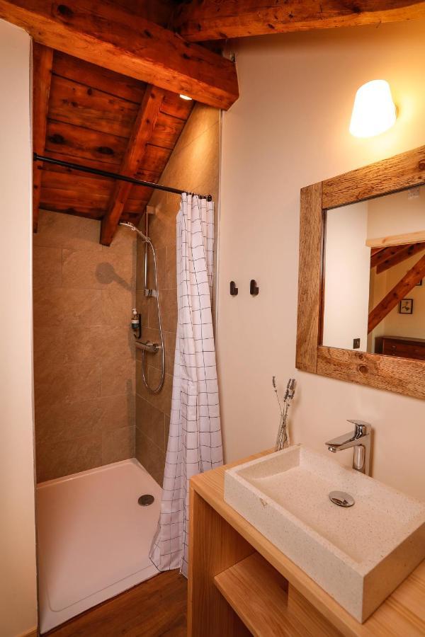 Domaine Agricole Cotze / Casa Rural Enveitg Kültér fotó