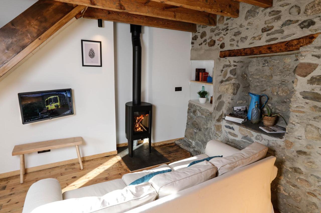 Domaine Agricole Cotze / Casa Rural Enveitg Kültér fotó